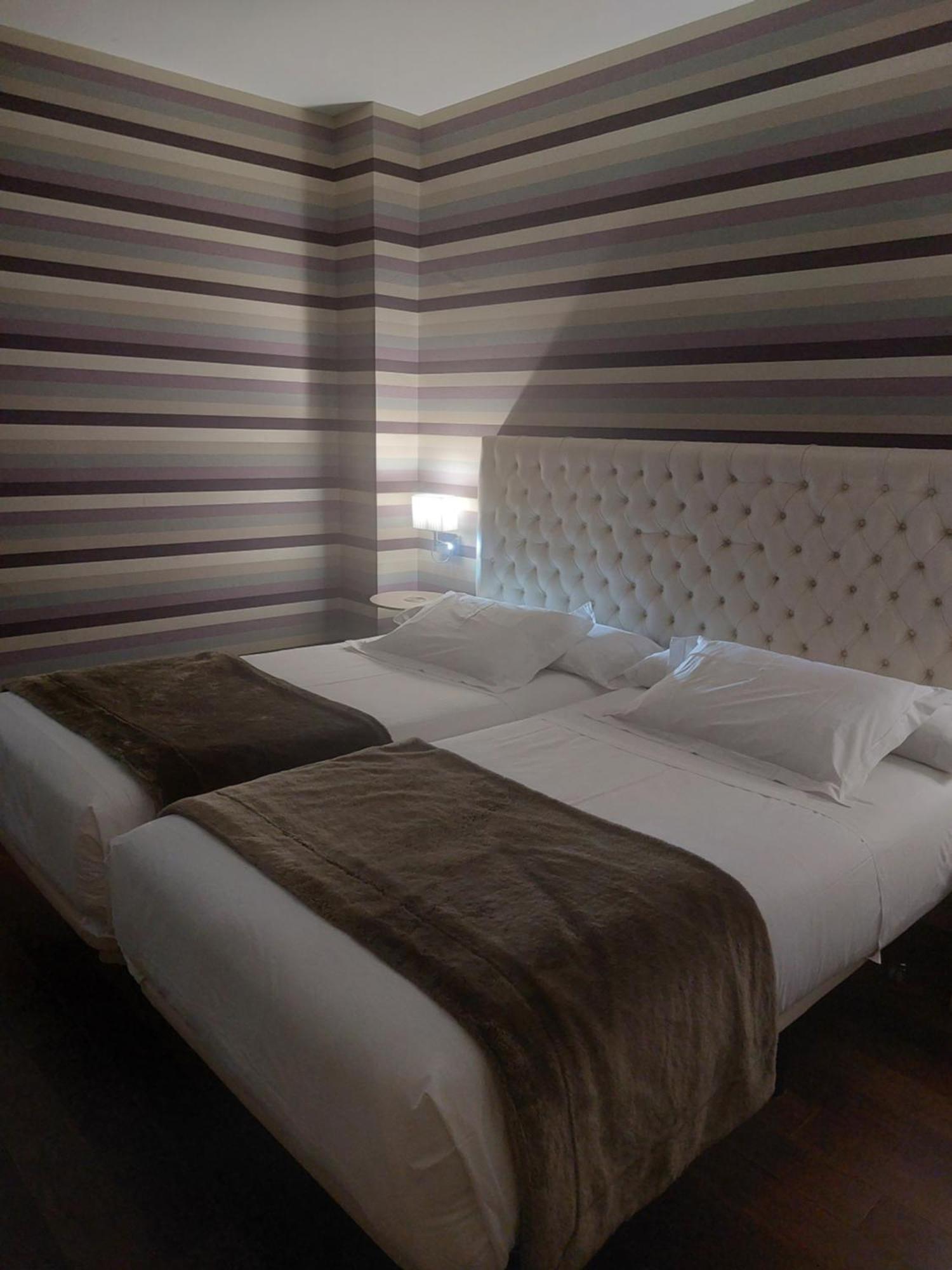 U-Hotel Spa Ciudad De 阿斯托加 外观 照片