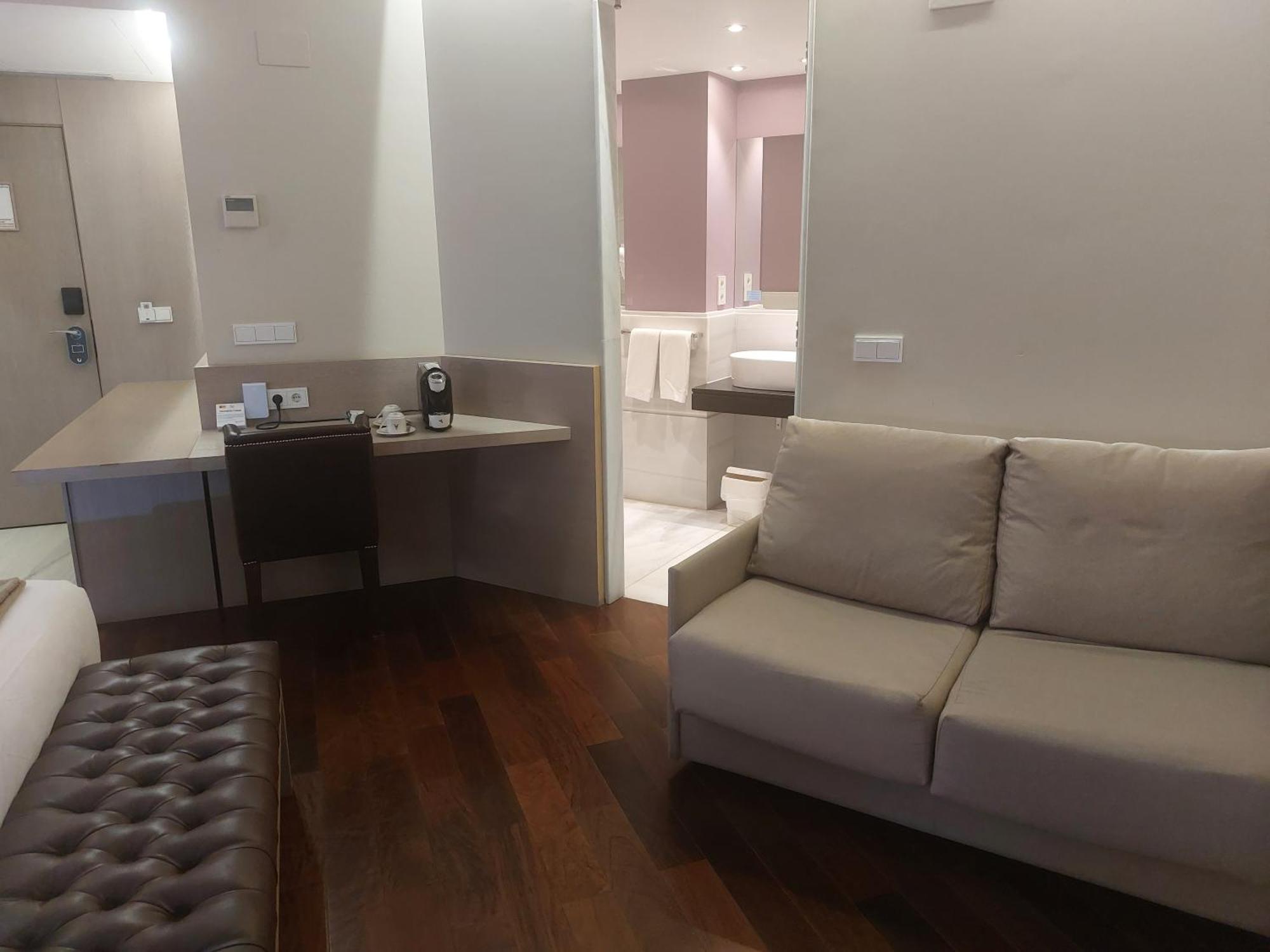 U-Hotel Spa Ciudad De 阿斯托加 外观 照片